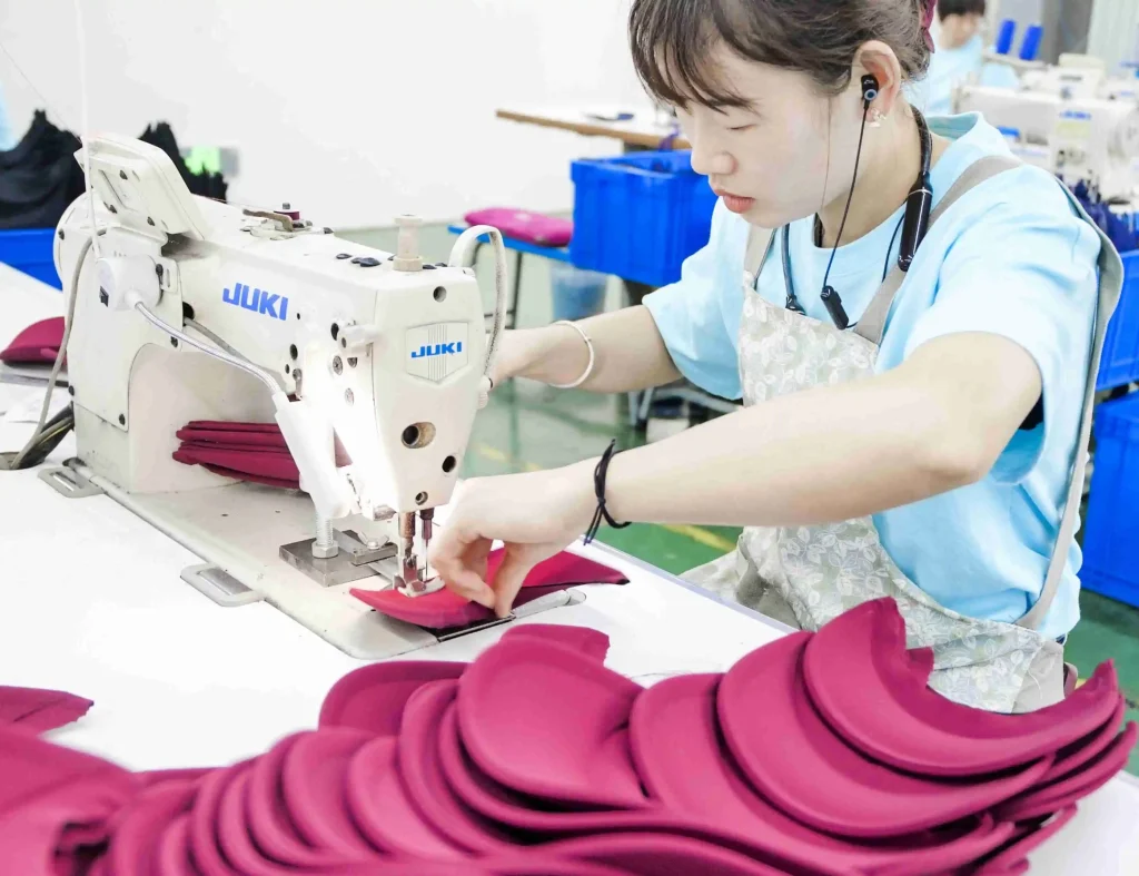 7 Proceso de fabricación de gorras y sombreros en Jointop Brim Stitching