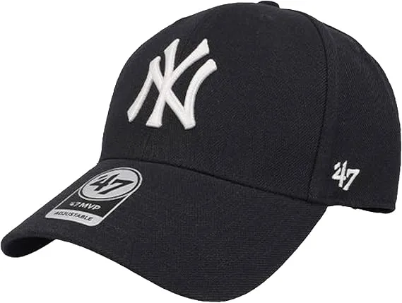 Black Yankees cap with curved brim and white NY logo 47 style