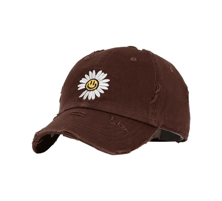 Gorra marrón con bordado de margarita y cara sonriente Gorra marrón con bordado de margarita y cara sonriente