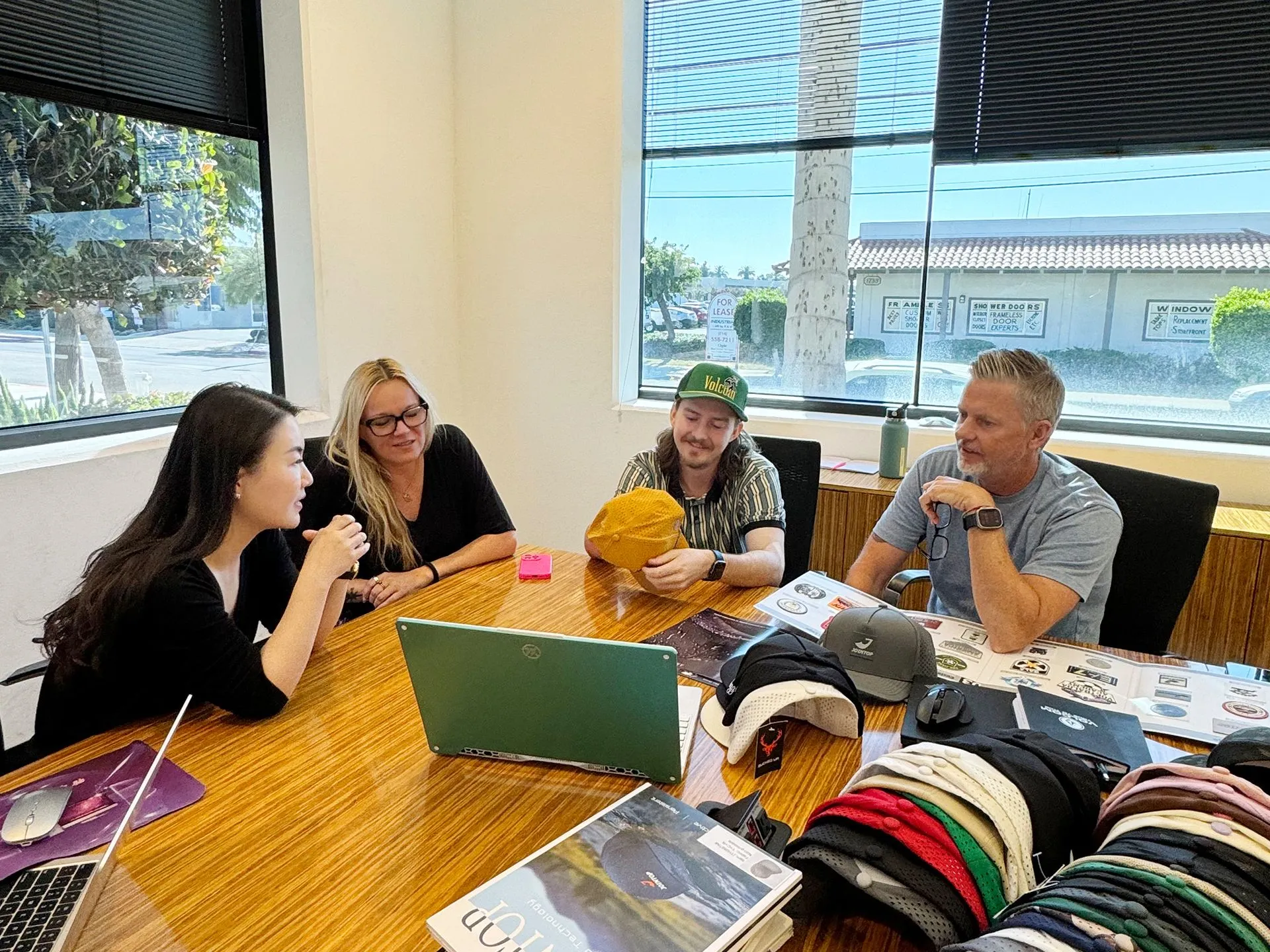Team meeting with Jointop caps and prototypes on display Team meeting with Jointop caps and prototypes on display