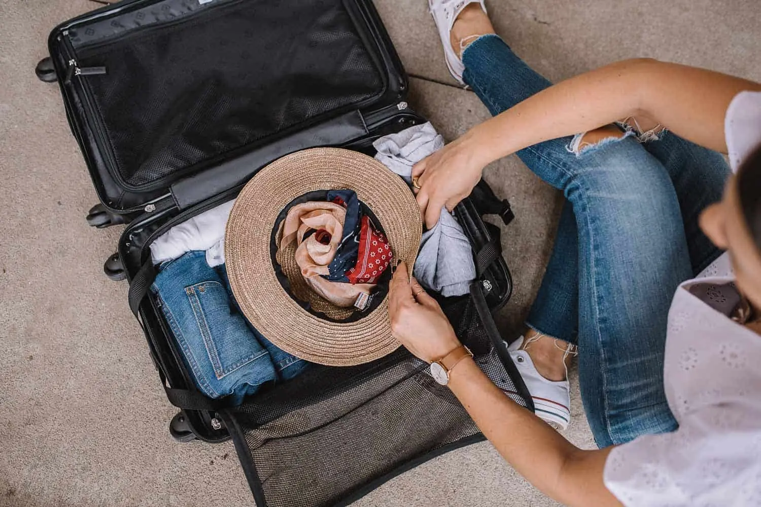 Guía rápida para empacar gorras de béisbol para viajar