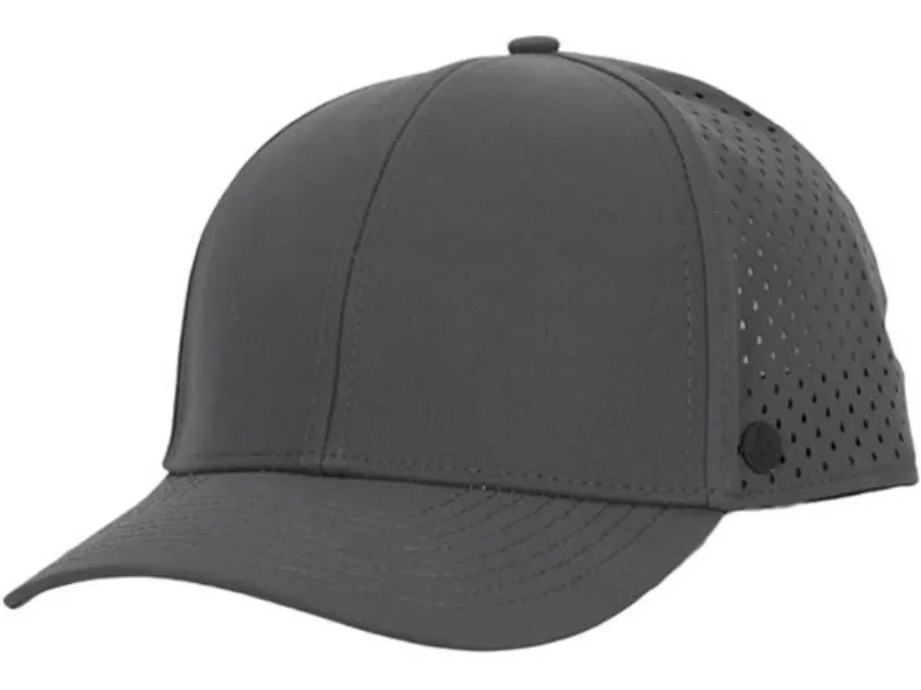 Sombrero gris con clasificación UPF y paneles laterales perforados Sombrero gris con clasificación UPF y paneles laterales perforados