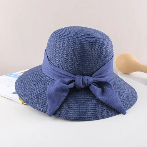 Sombrero de playa de paja azul