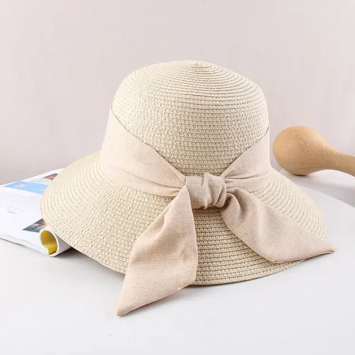 Sombrero de playa de paja color crema