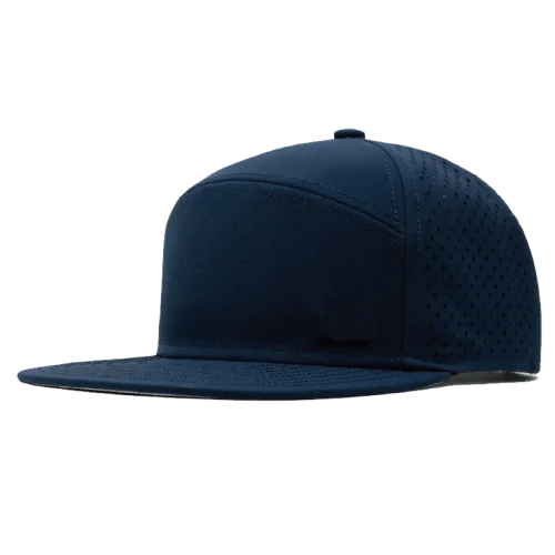 Gorra multipanel azul marino con paneles laterales perforados