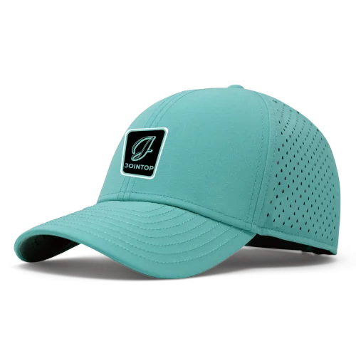 Gorra deportiva color verde azulado con laterales perforados y parche con el logotipo J